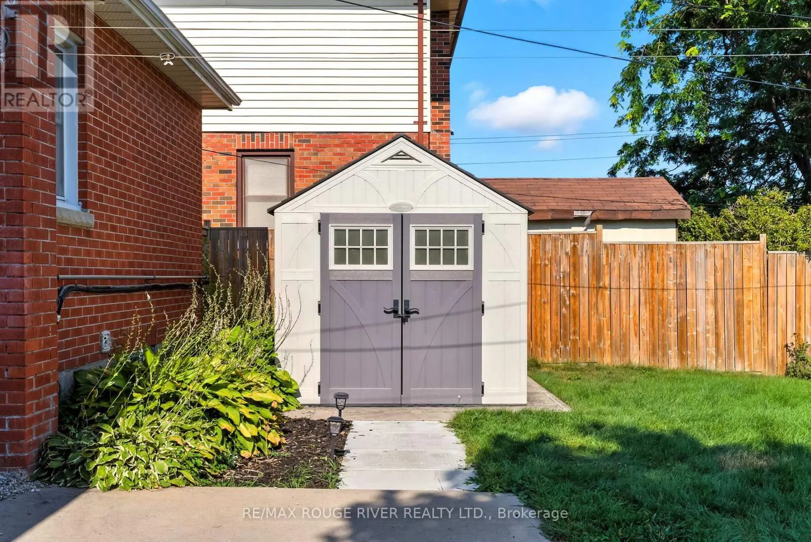 39 SOUTHWAY DRIVE