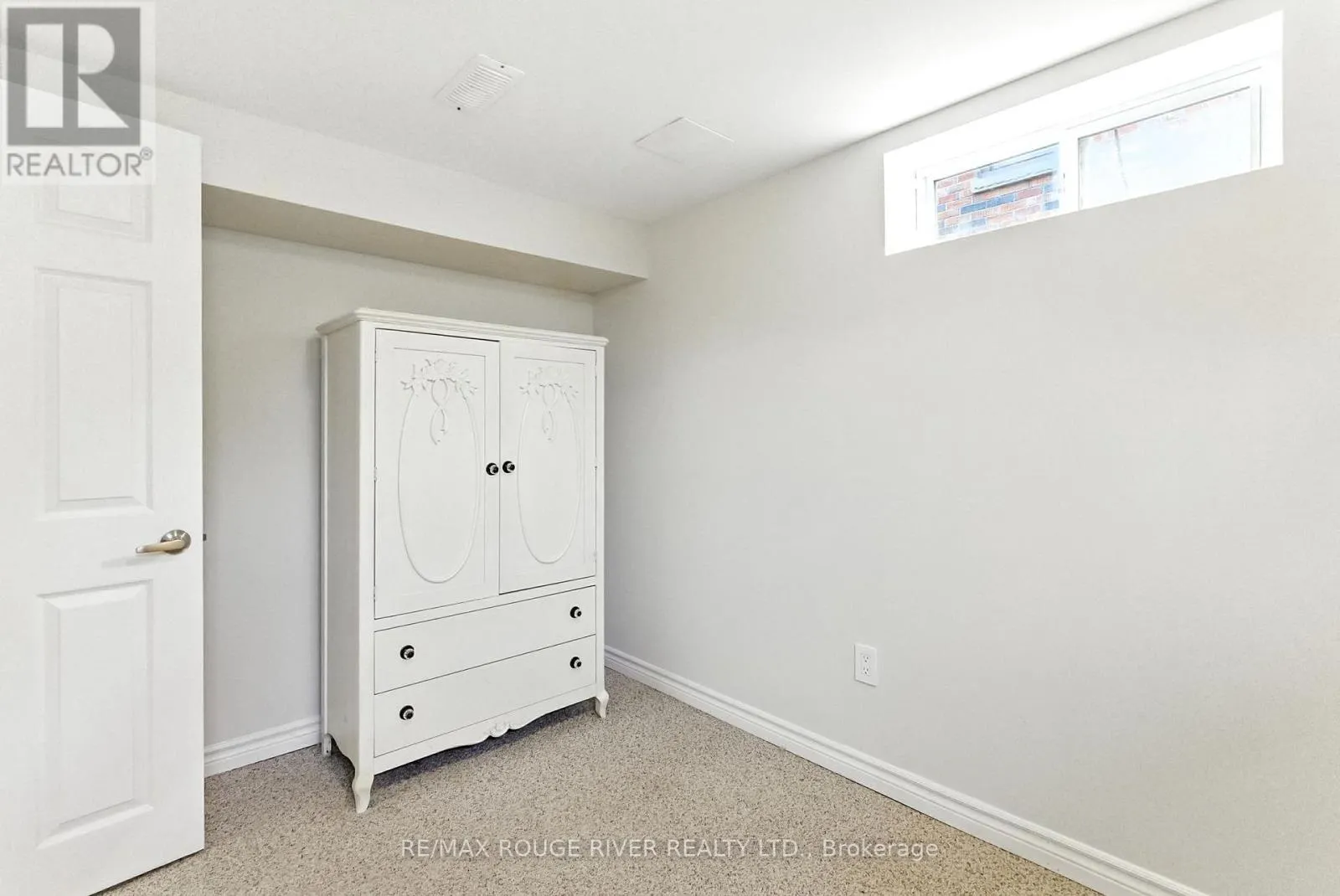 39 SOUTHWAY DRIVE