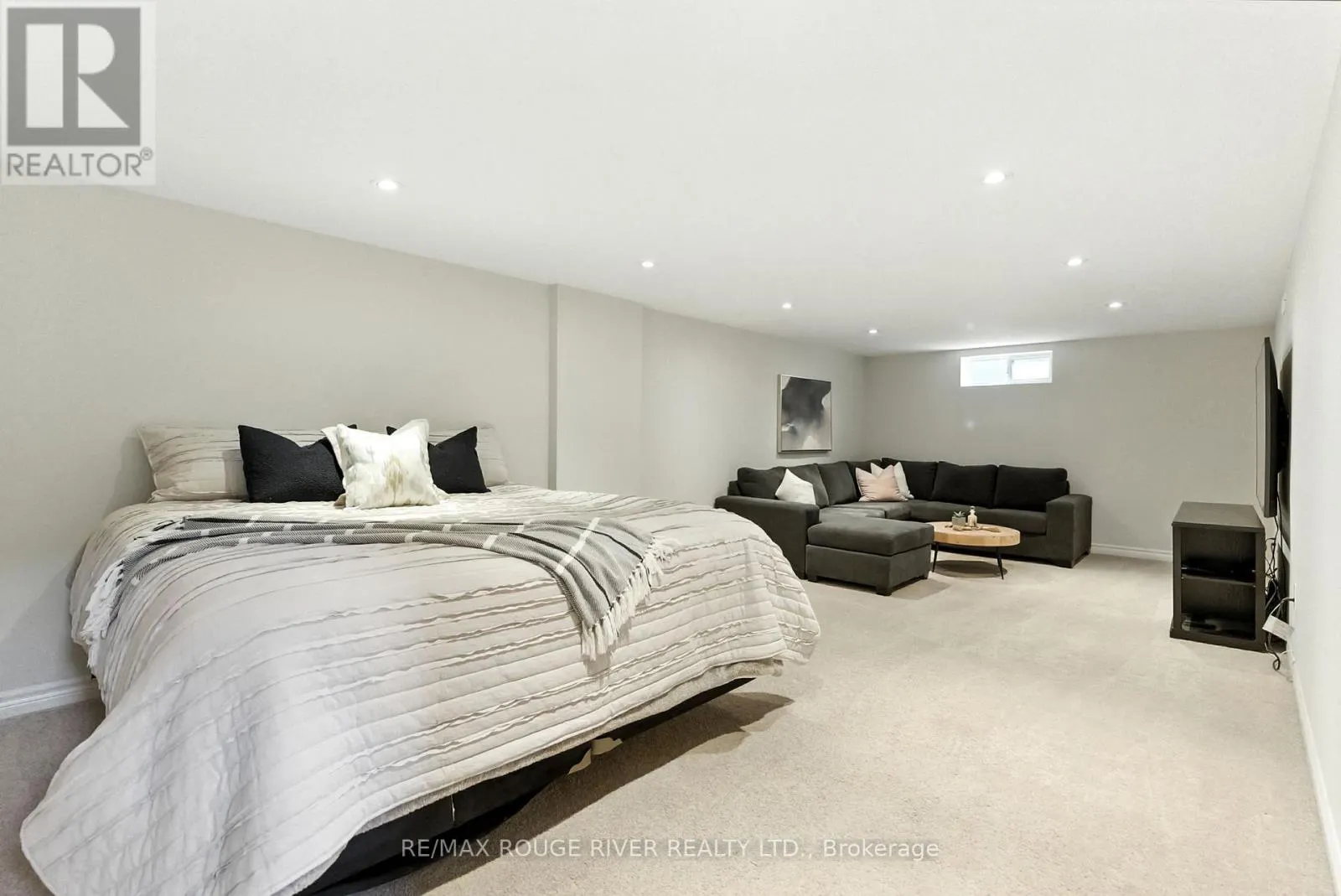 39 SOUTHWAY DRIVE