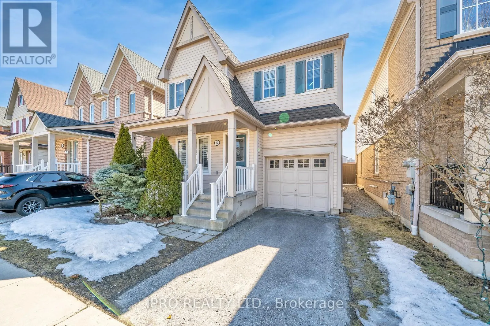 5 FENTON STREET
