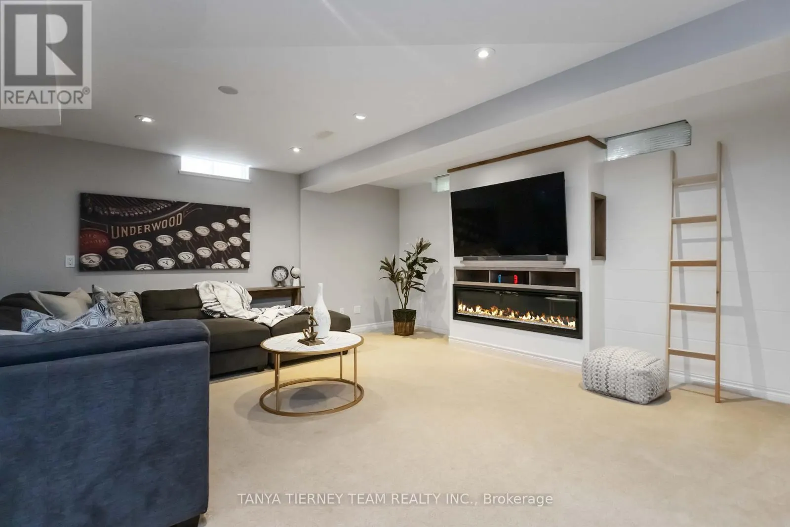 26 WILSHIRE DRIVE