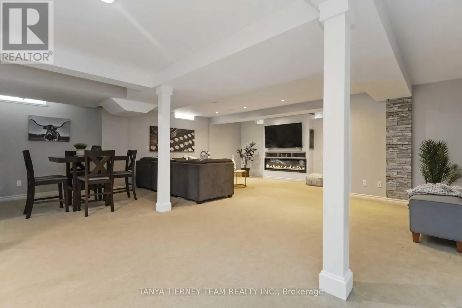 26 WILSHIRE DRIVE