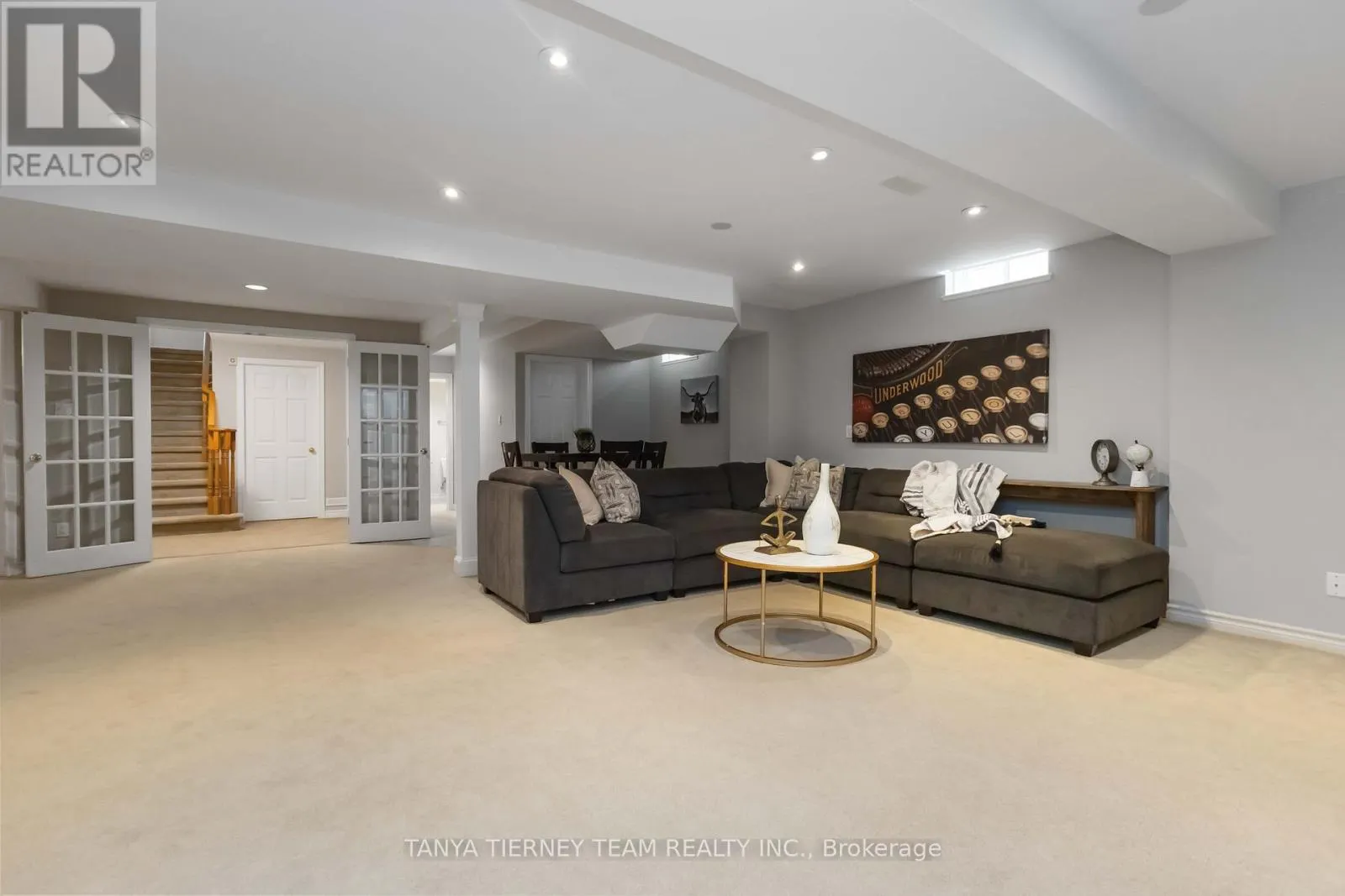 26 WILSHIRE DRIVE