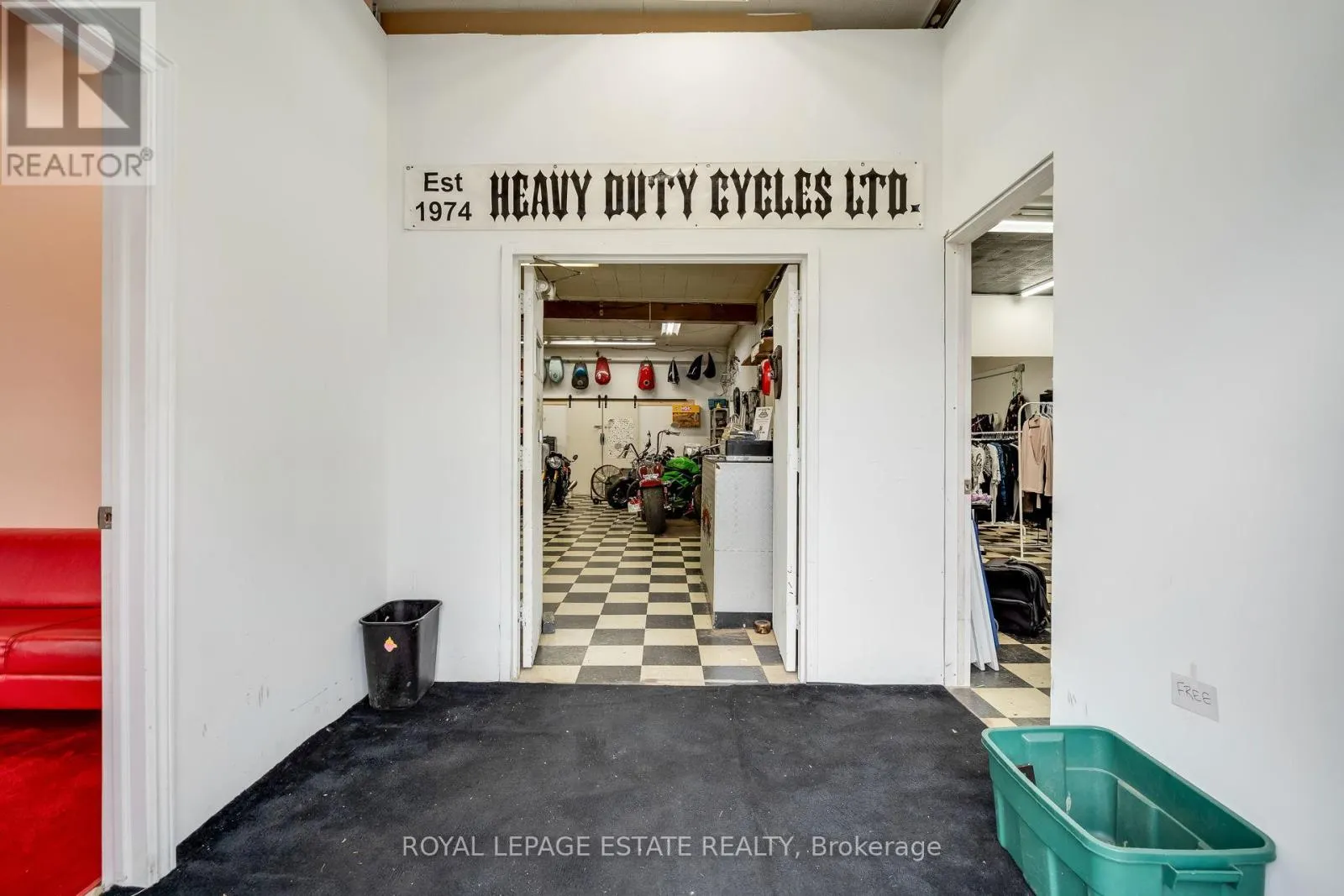 2230 KINGSTON ROAD