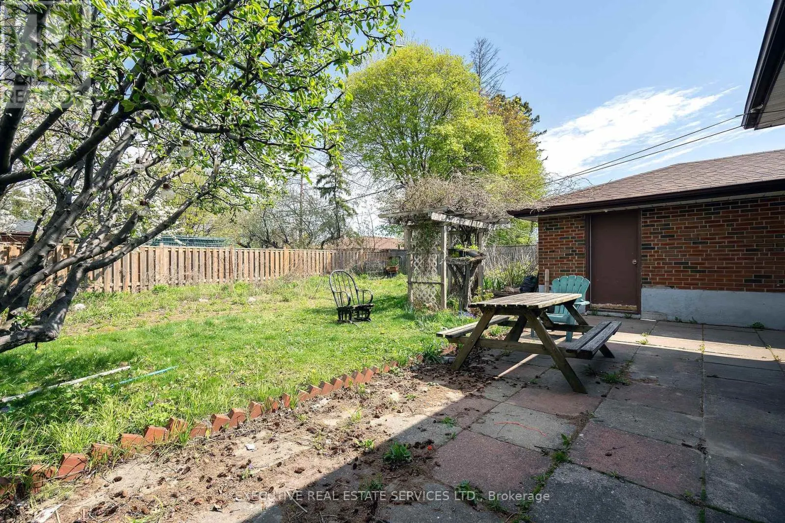 32 BRIMORTON DRIVE