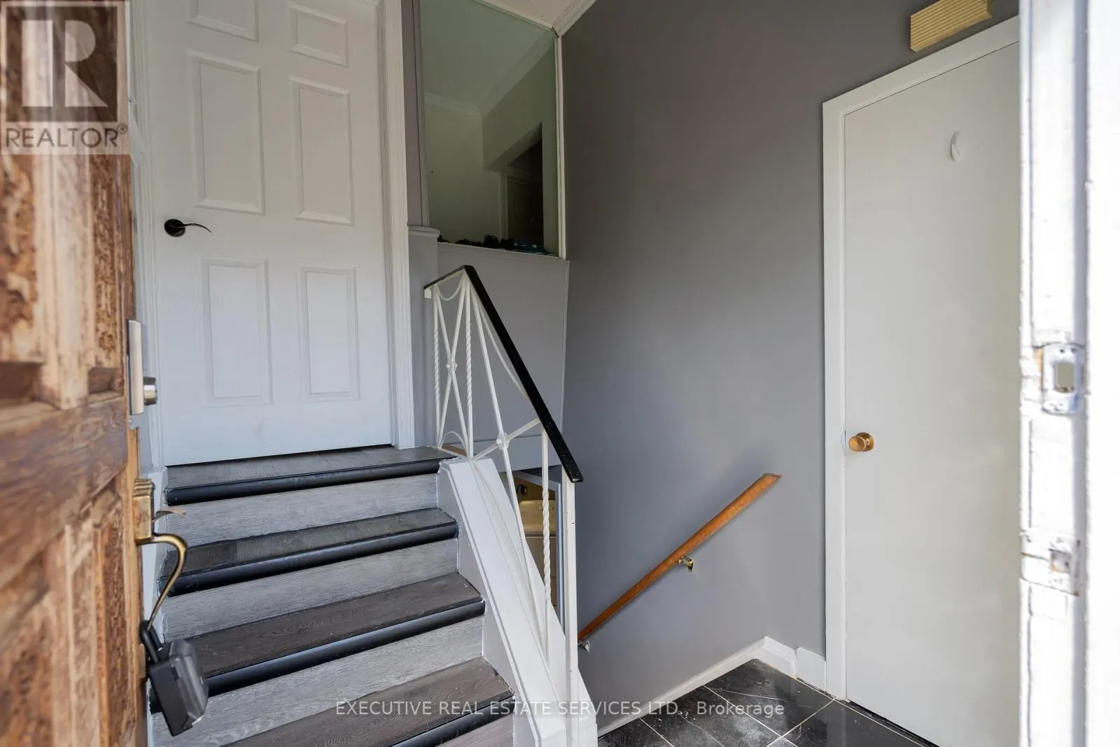 32 BRIMORTON DRIVE