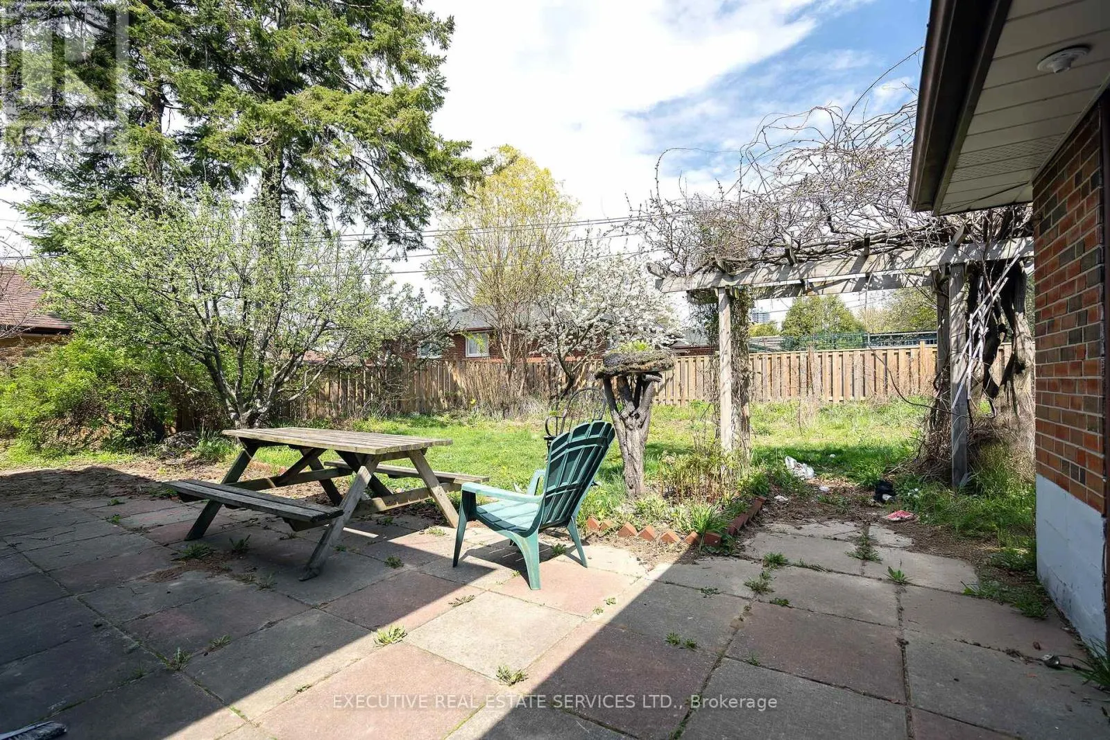 32 BRIMORTON DRIVE
