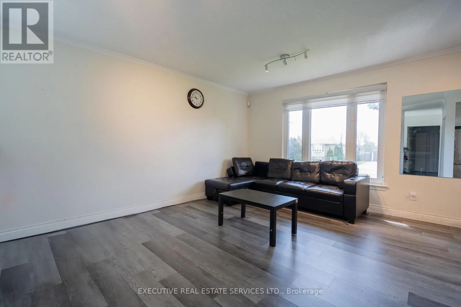 32 BRIMORTON DRIVE