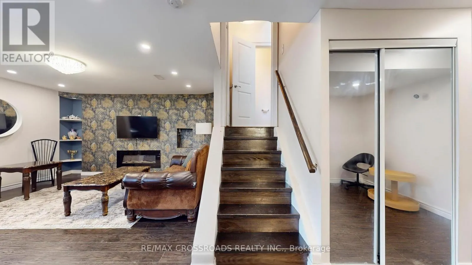 2436 TILLINGS ROAD