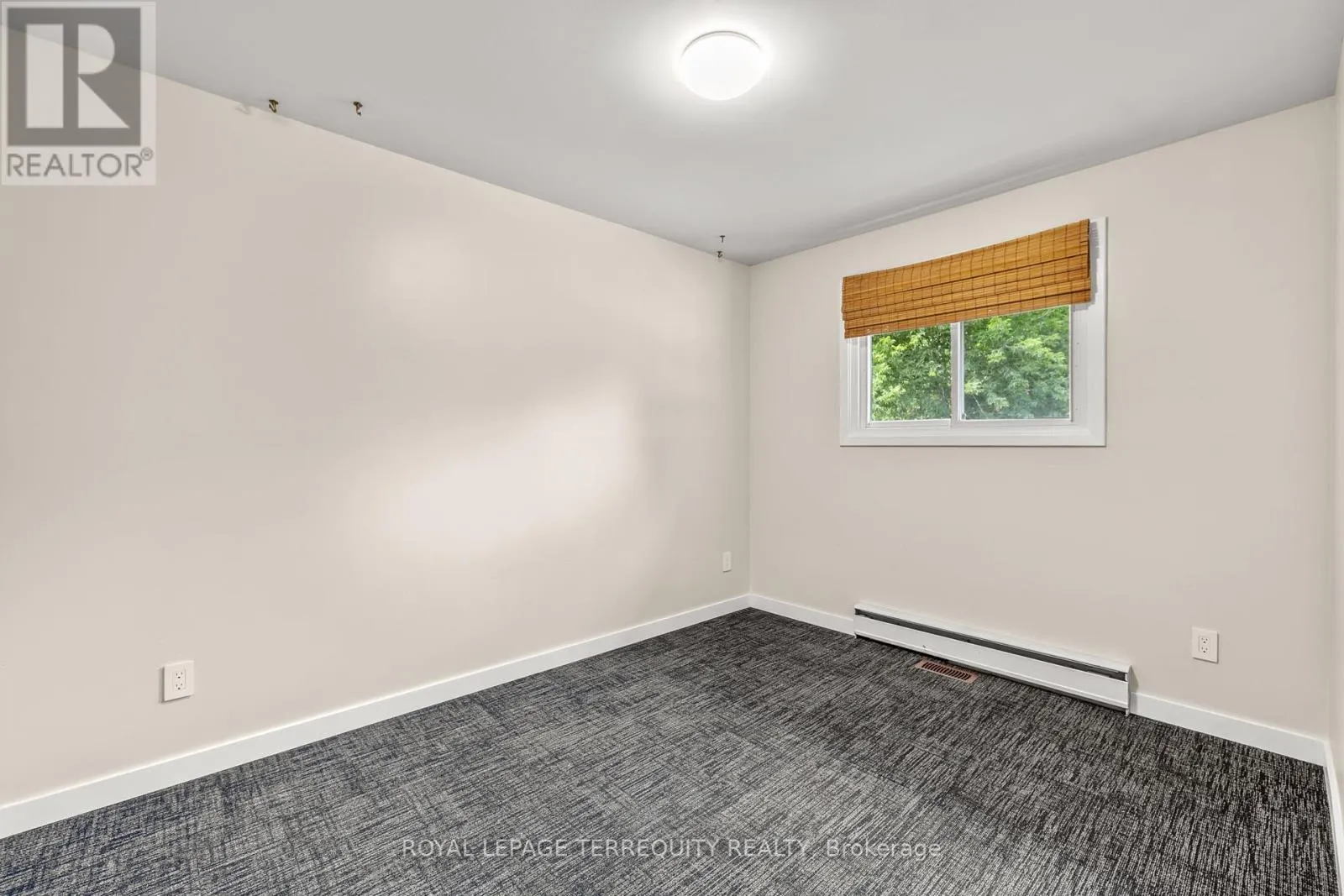 MAIN FLOOR - 116 BYNG AVENUE