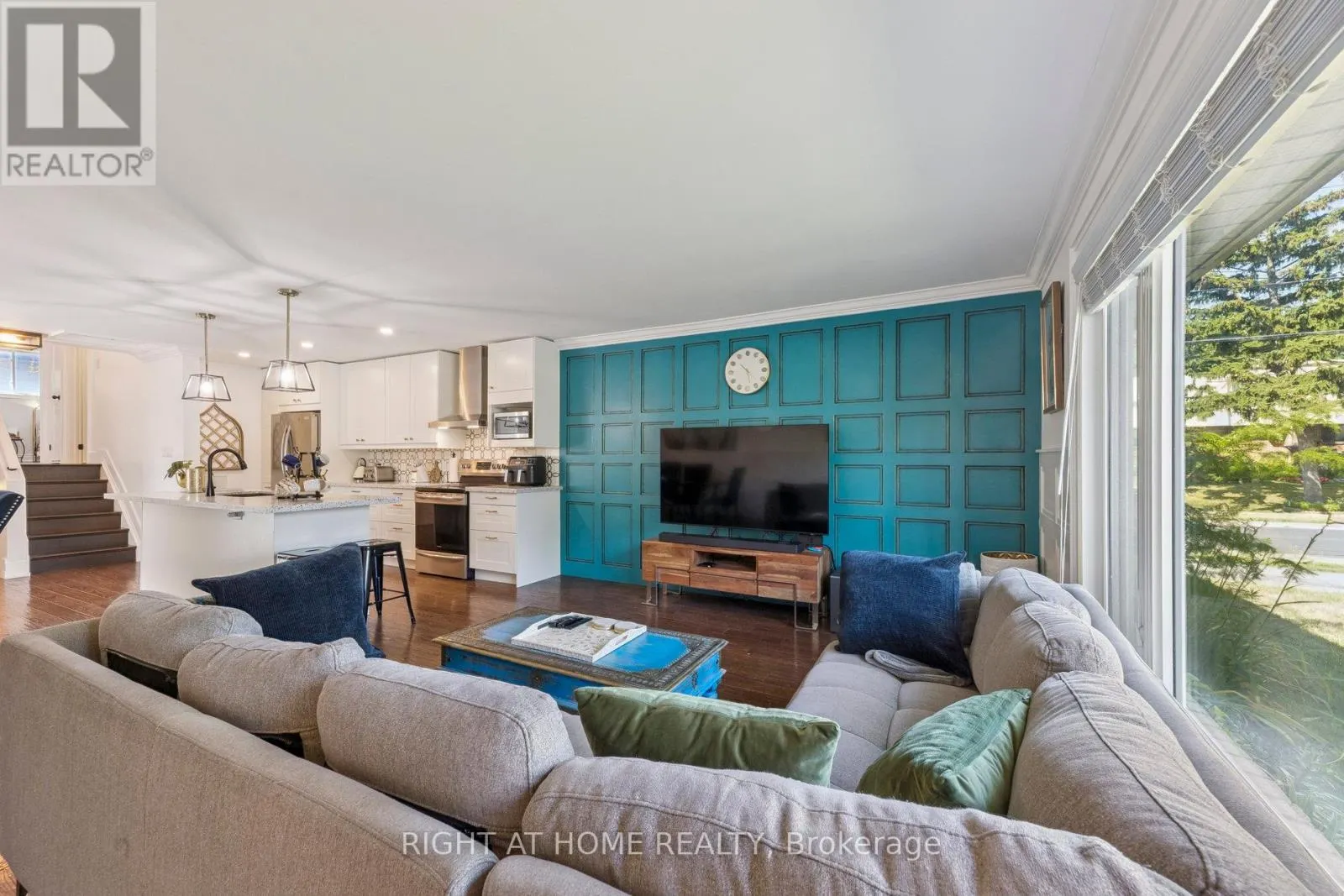 403 CHANDOS COURT
