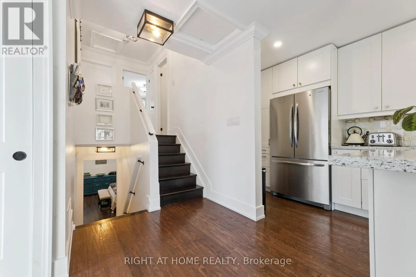403 CHANDOS COURT