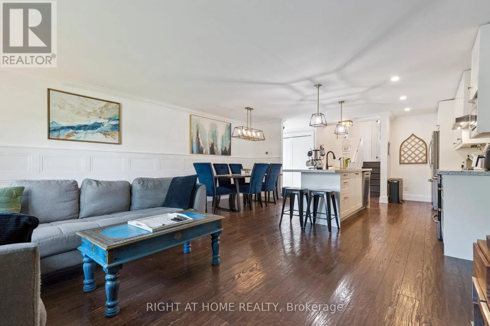 403 CHANDOS COURT