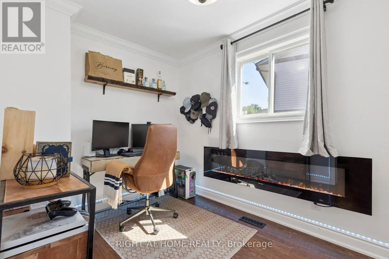 403 CHANDOS COURT