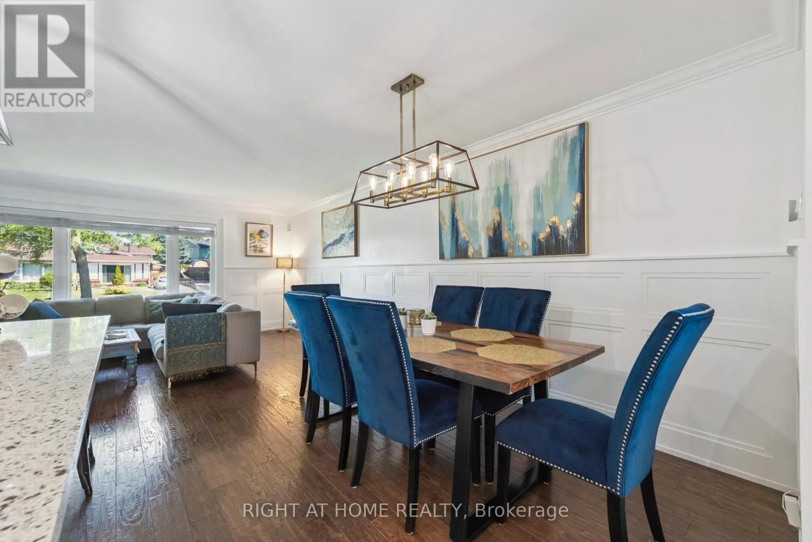 403 CHANDOS COURT