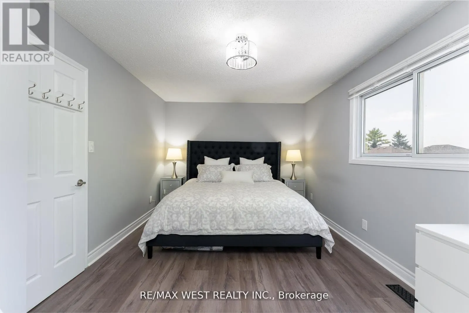 172 LICHEN CRESCENT