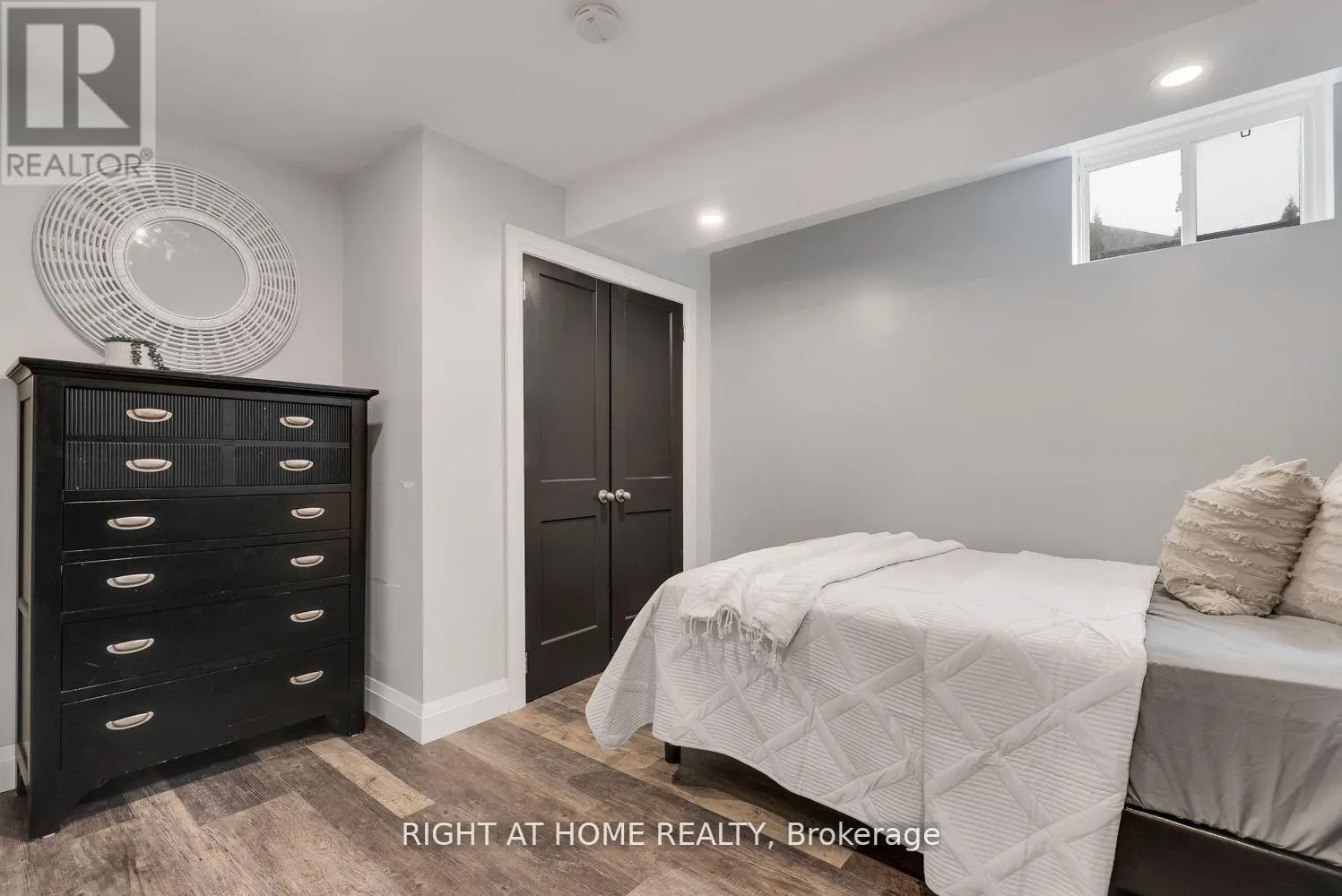 23 DON MORRIS COURT