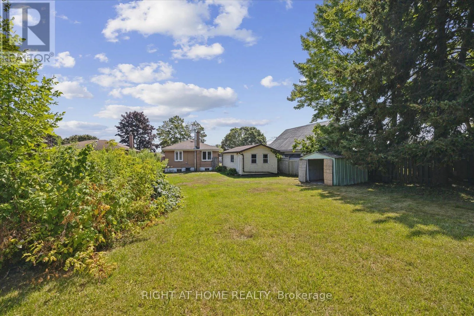 1328 SCUGOG AVENUE