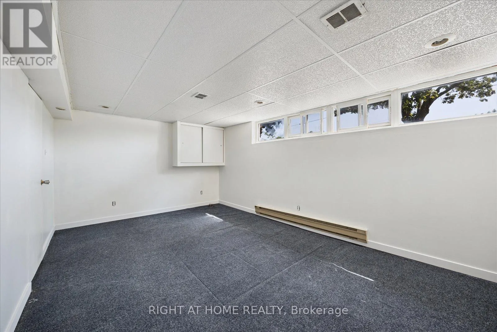 1328 SCUGOG AVENUE