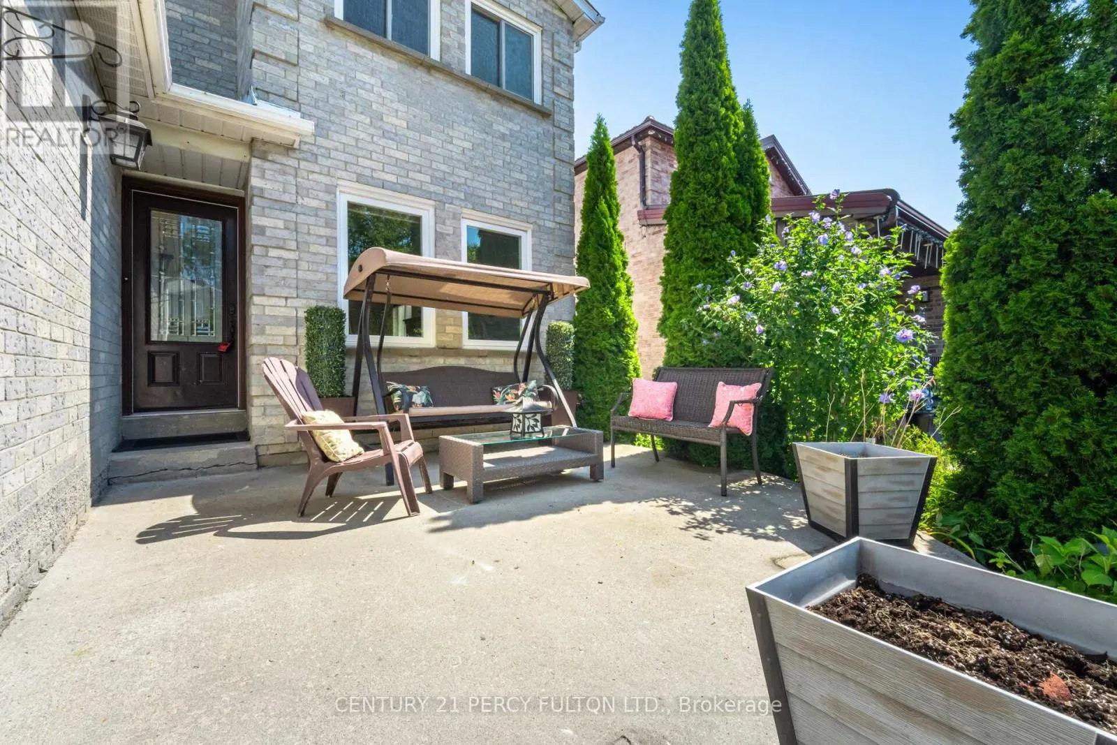 41 GARDINER DRIVE