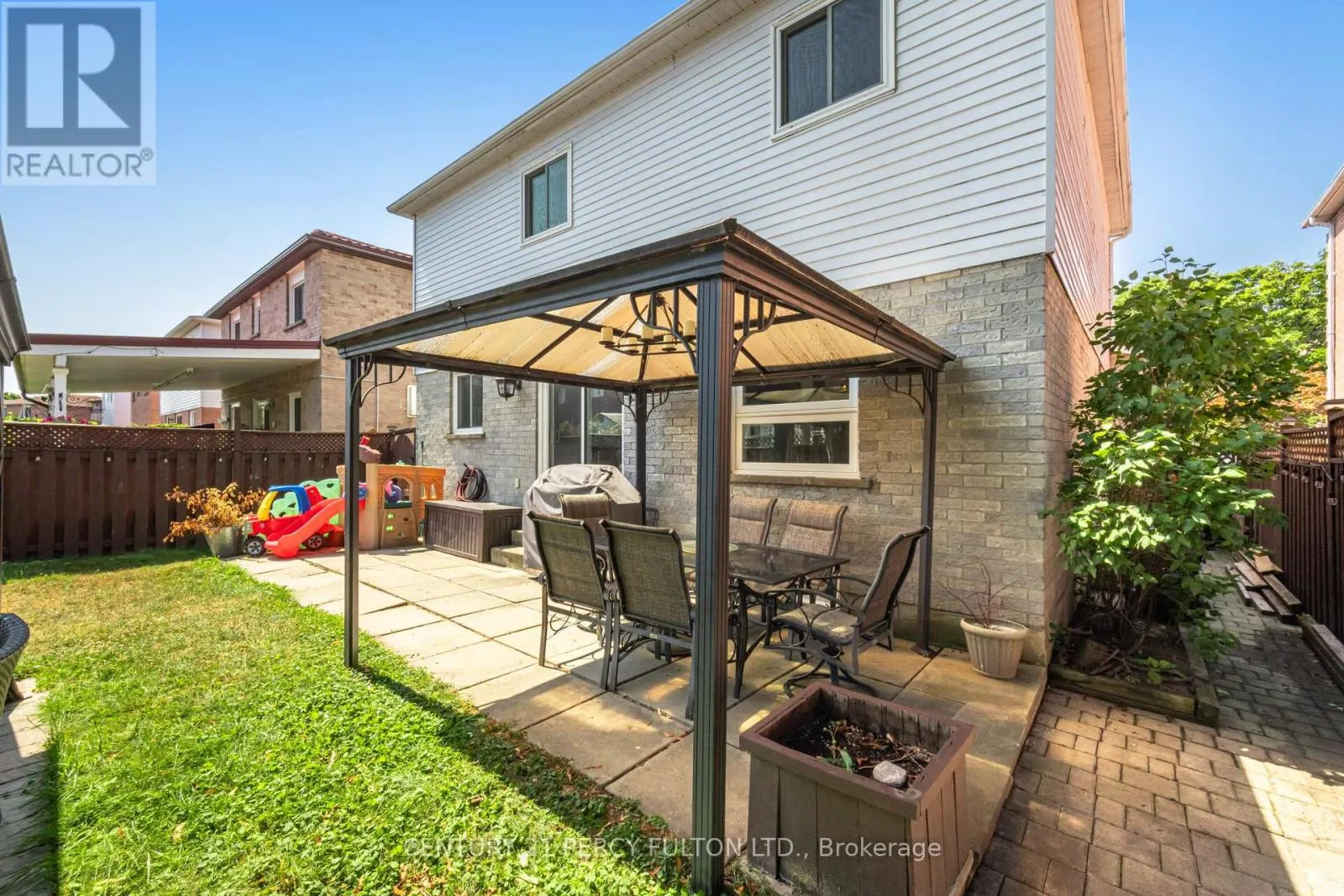 41 GARDINER DRIVE