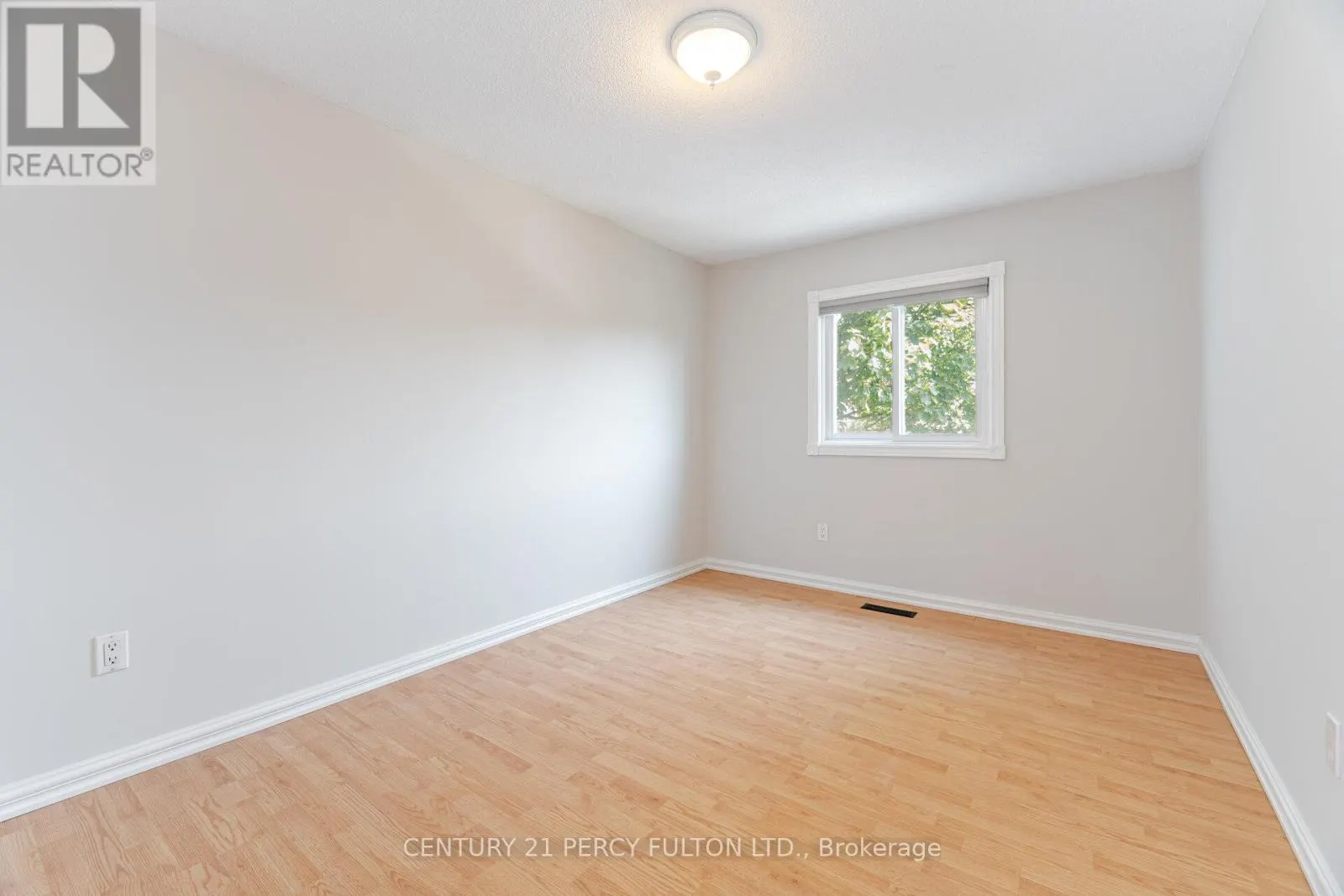 41 GARDINER DRIVE