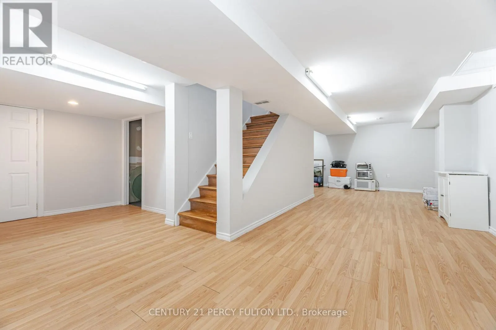 41 GARDINER DRIVE