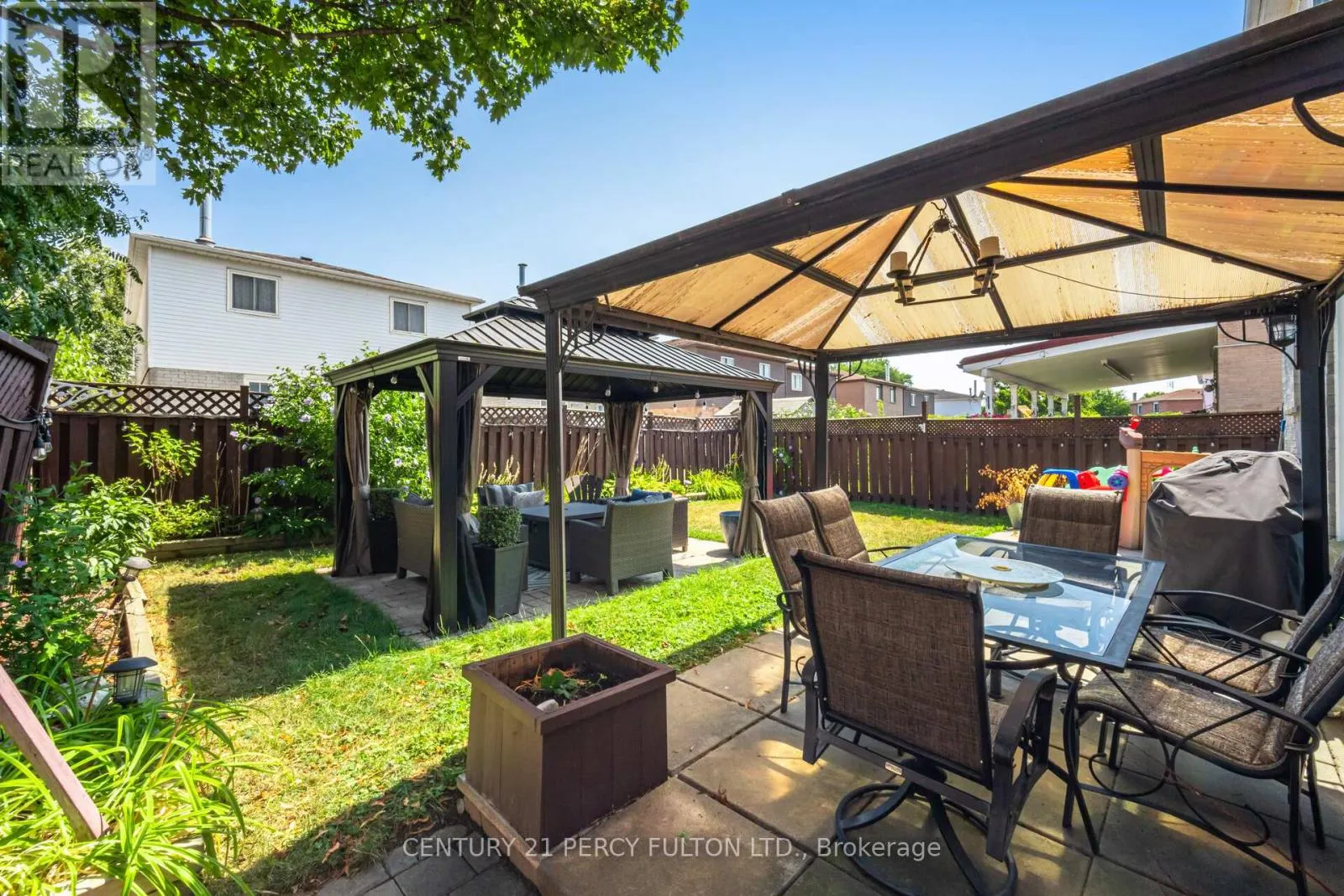 41 GARDINER DRIVE
