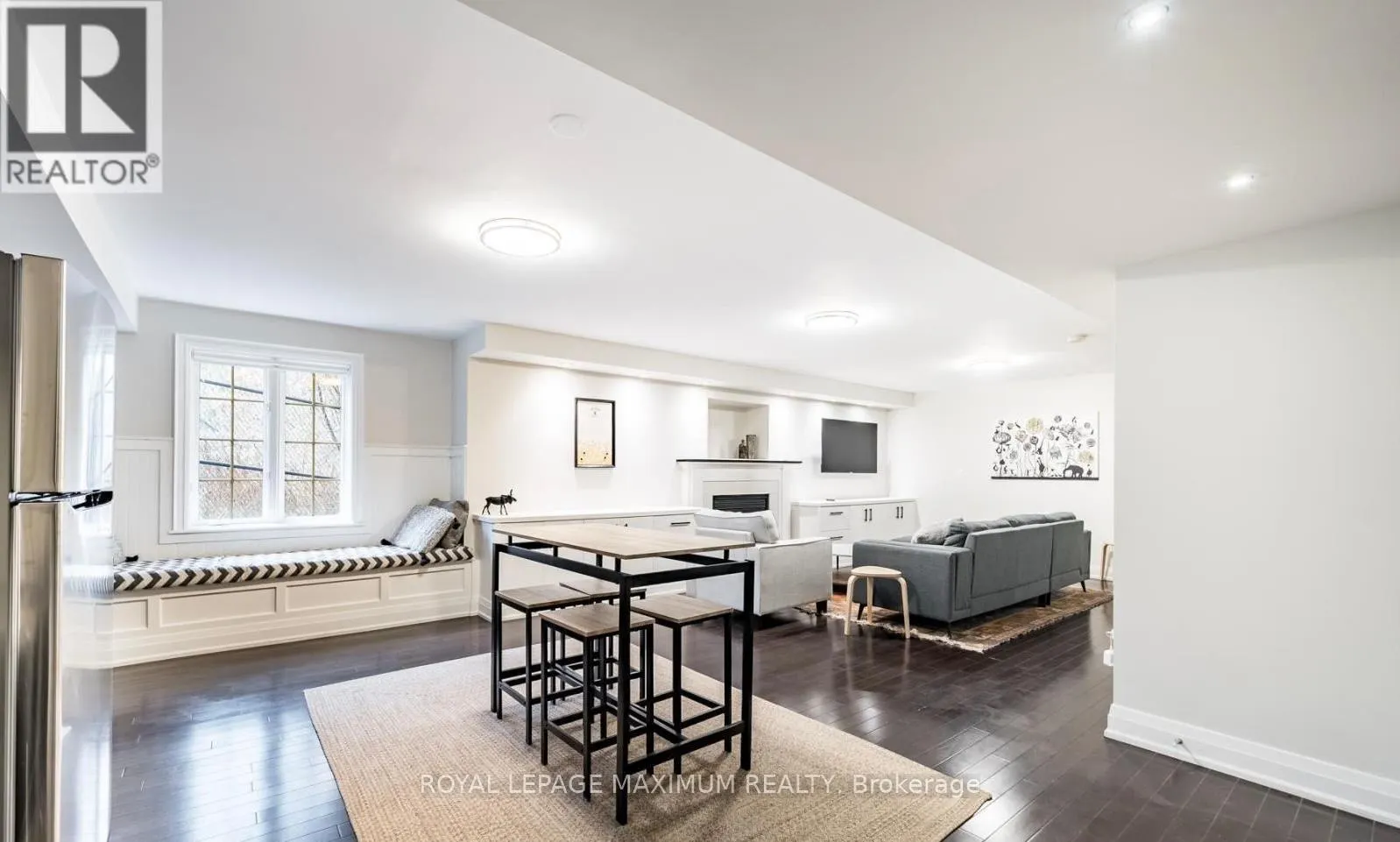 ROOM - 46 ILLINGWORTH LANE