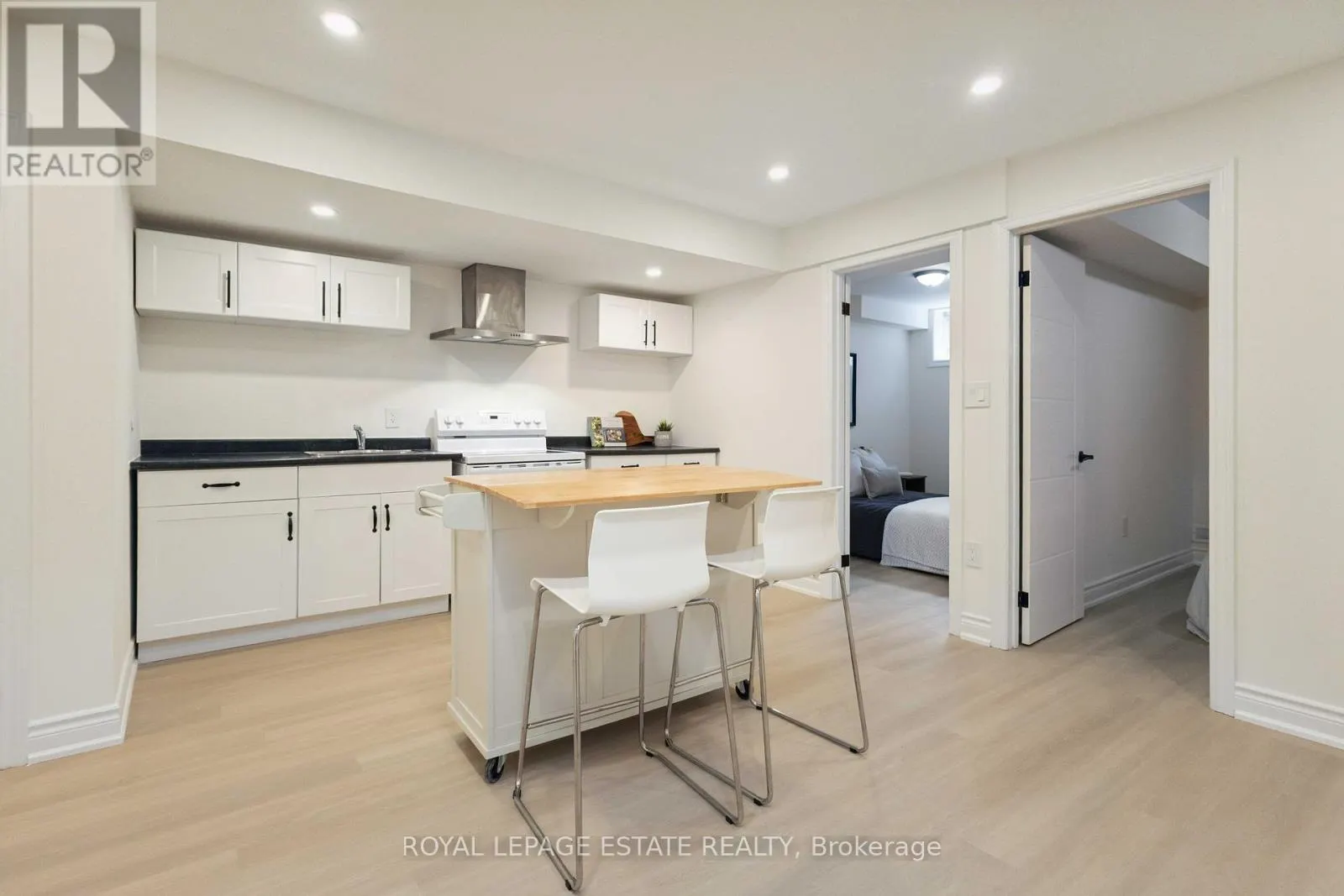147 MCINTOSH STREET