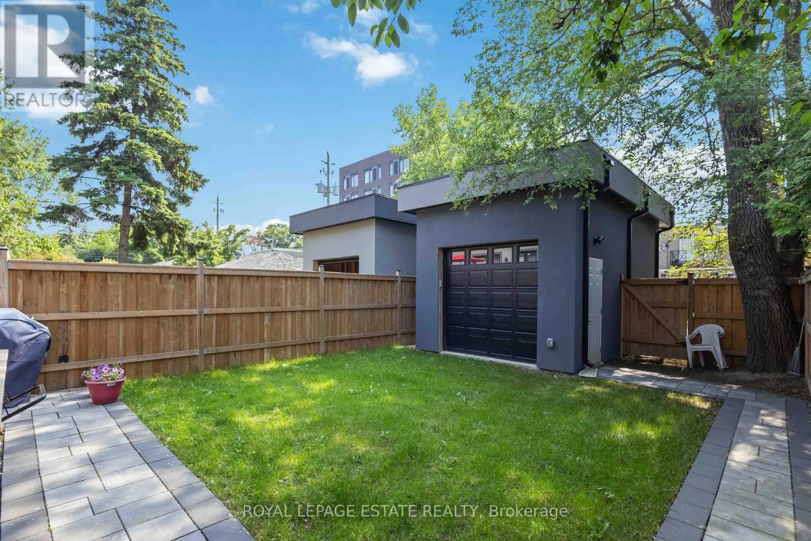147 MCINTOSH STREET