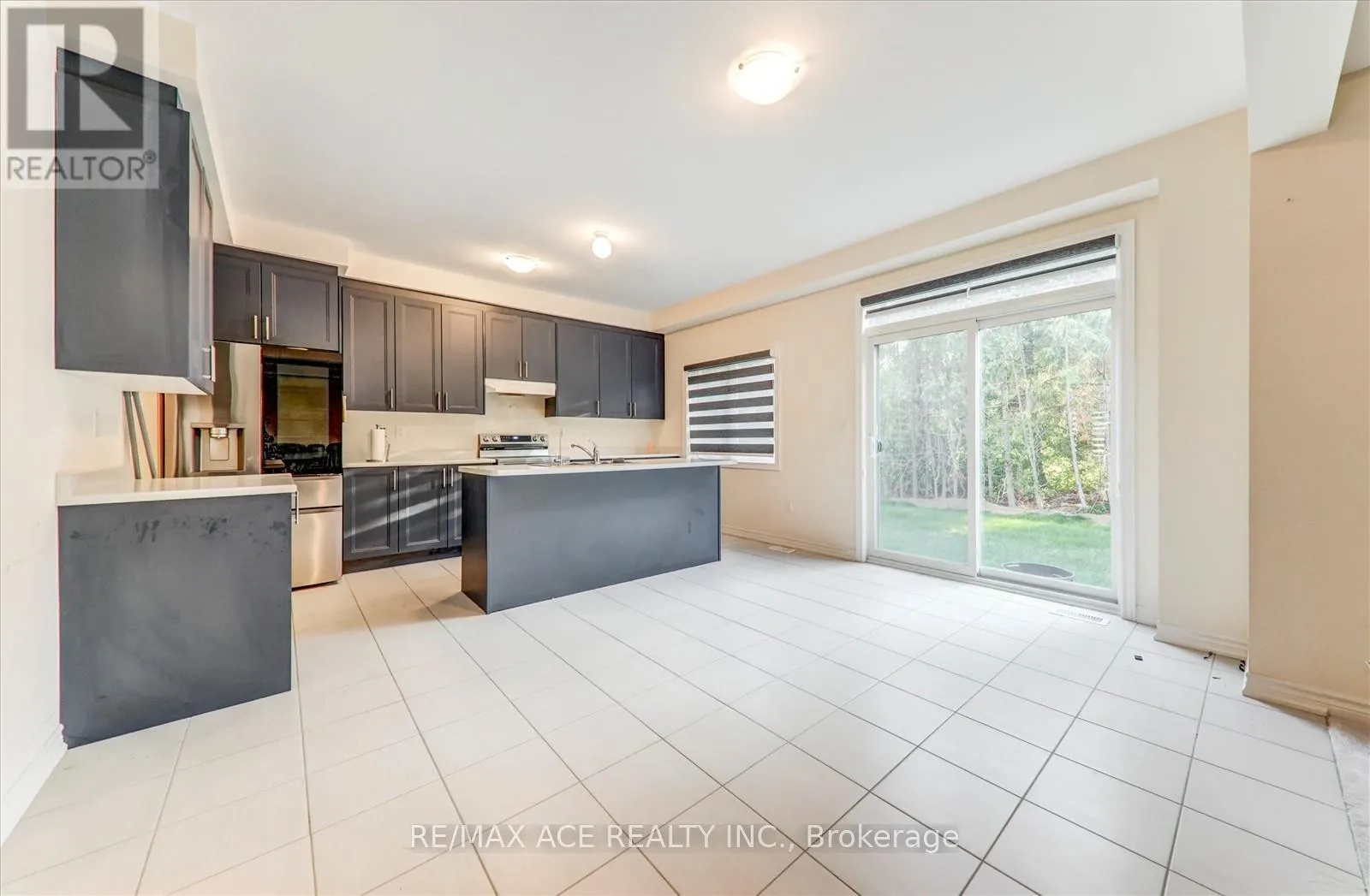 118 NORTH GARDEN BOULEVARD