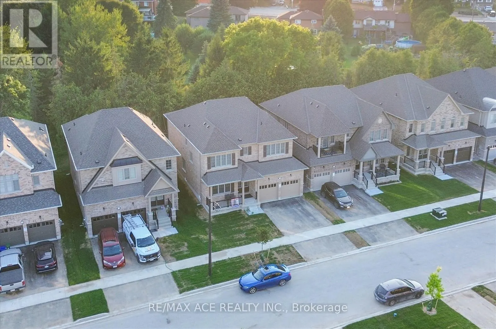 118 NORTH GARDEN BOULEVARD