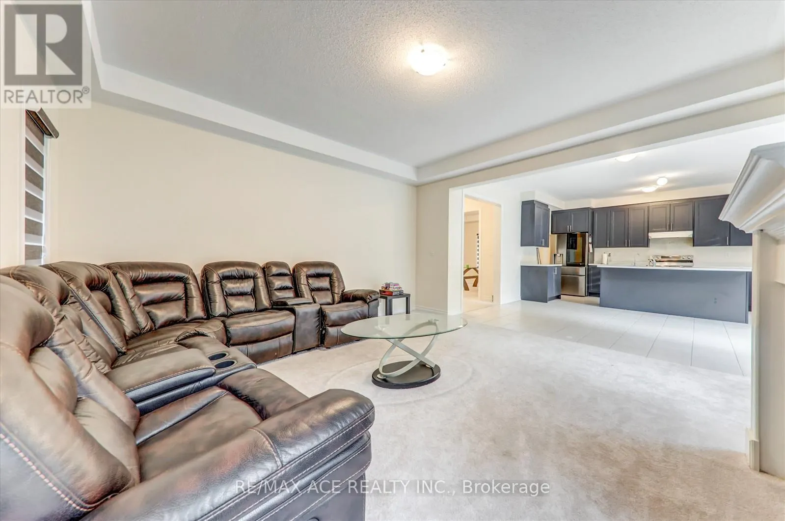 118 NORTH GARDEN BOULEVARD