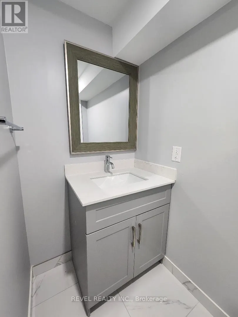 1405 LYNCROFT CRESCENT