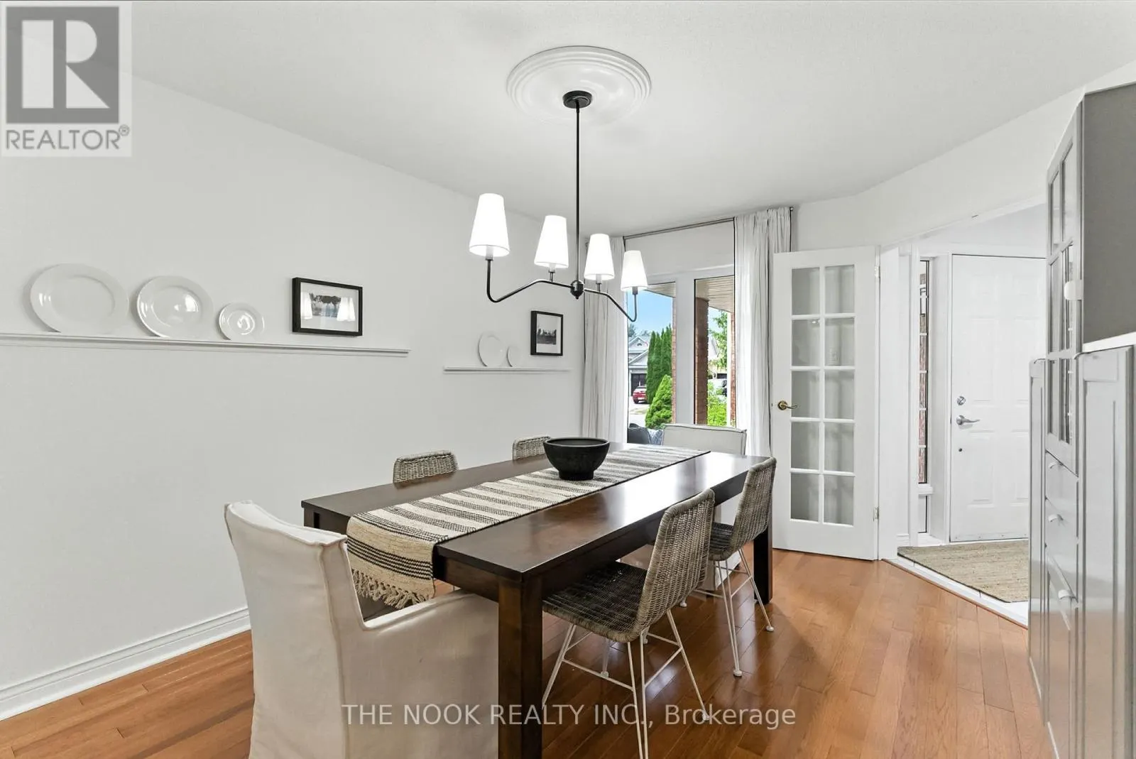 7 MARKWOOD CRESCENT
