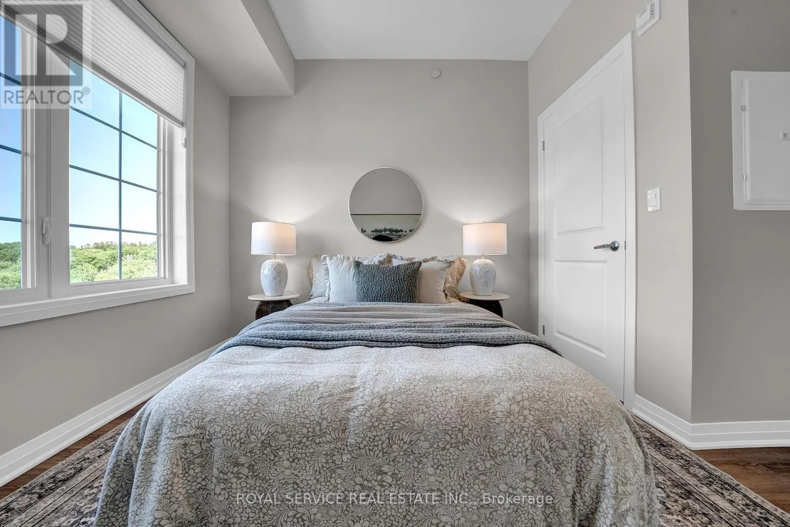 404 - 65 SHIPWAY AVENUE, #404