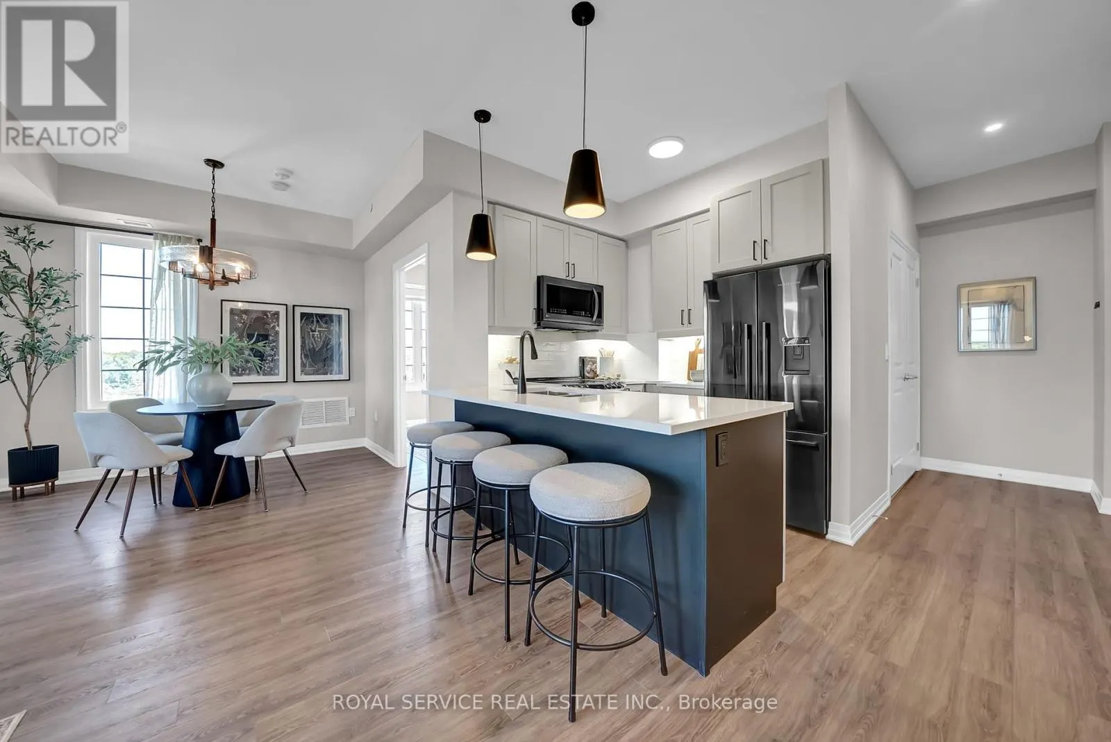 404 - 65 SHIPWAY AVENUE, #404
