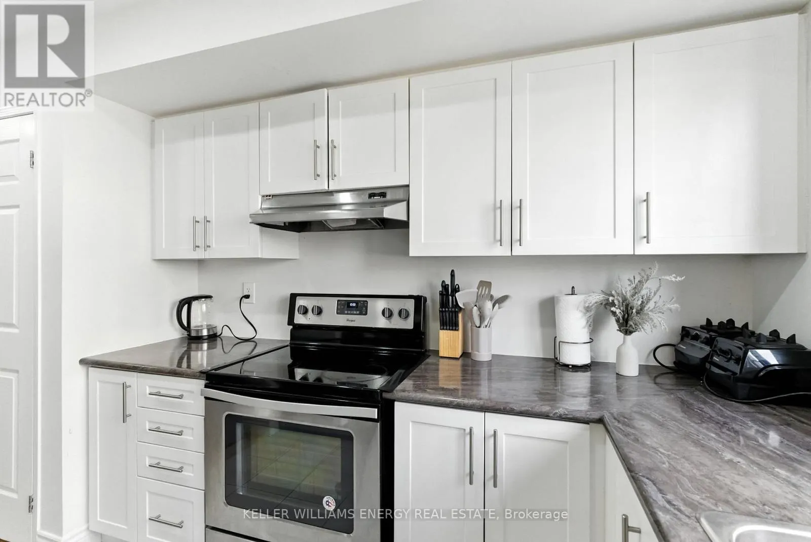 82 SARITA PATH