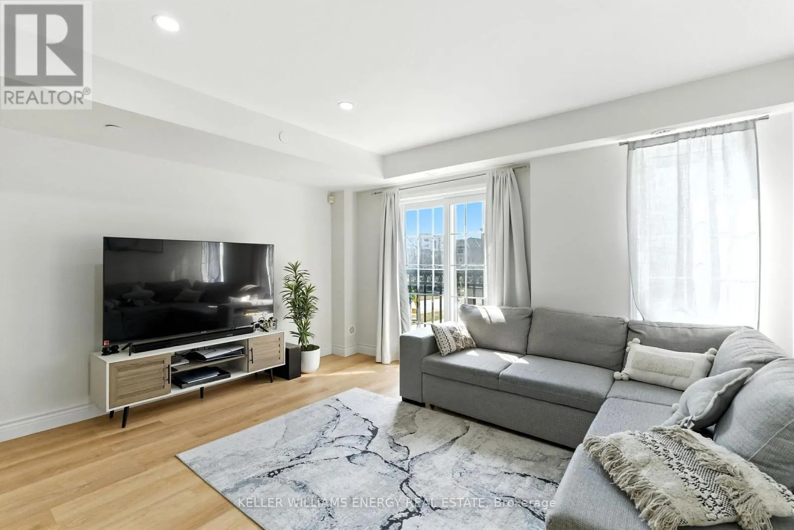 82 SARITA PATH