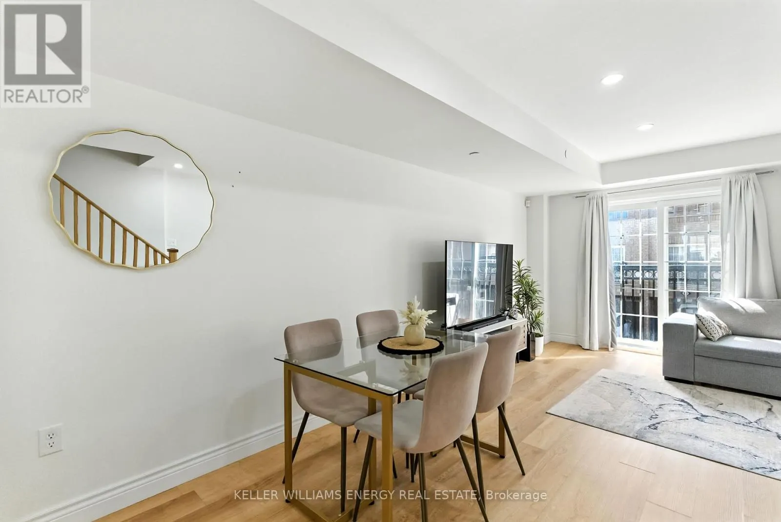 82 SARITA PATH