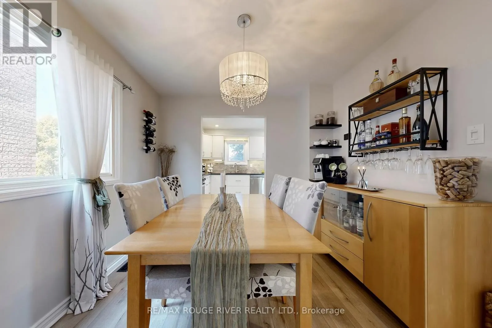 13 DAGWELL CRESCENT