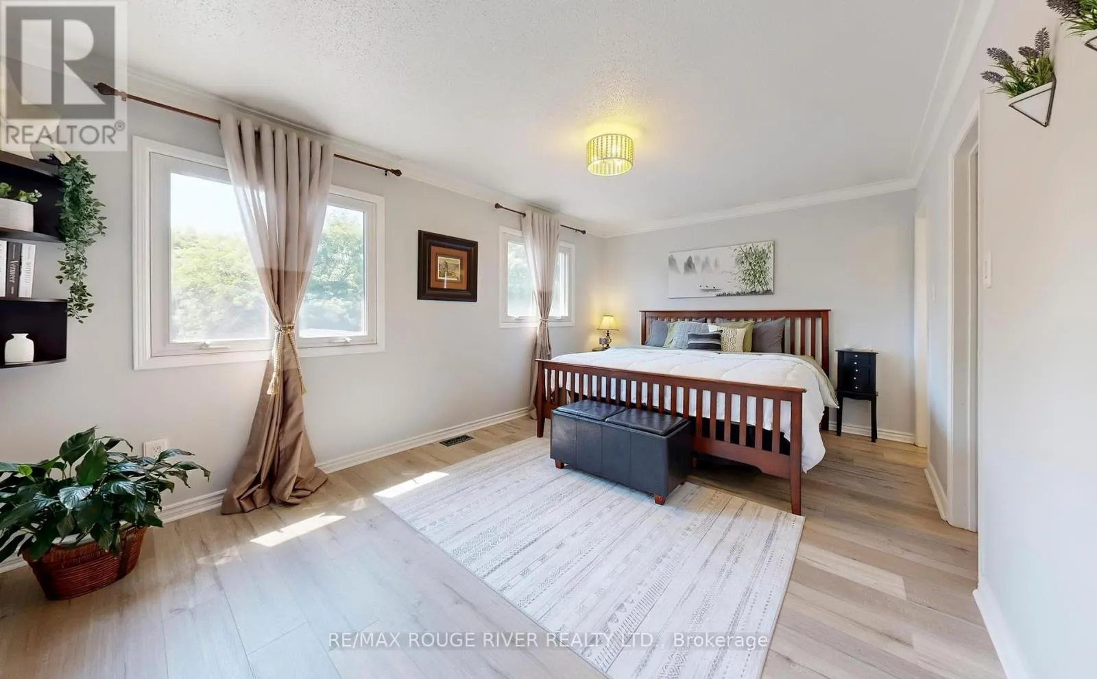 13 DAGWELL CRESCENT