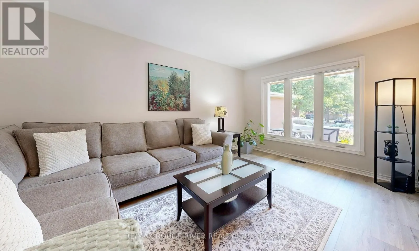 13 DAGWELL CRESCENT