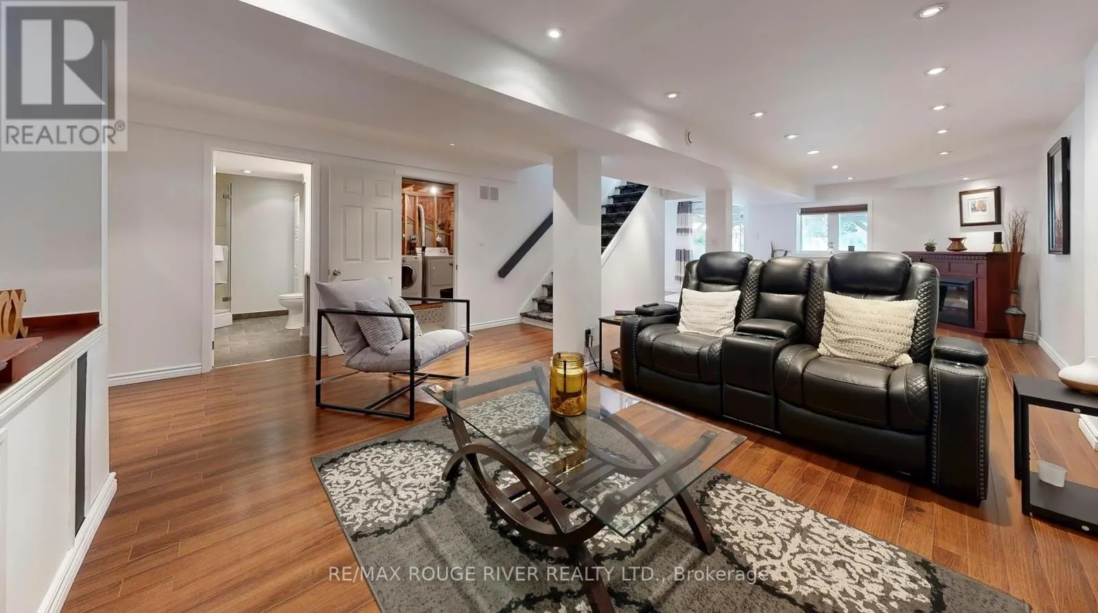 13 DAGWELL CRESCENT