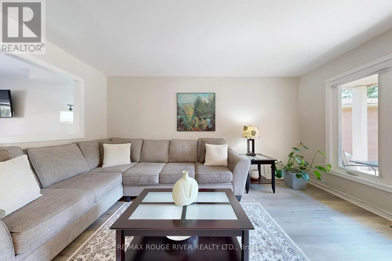 13 DAGWELL CRESCENT
