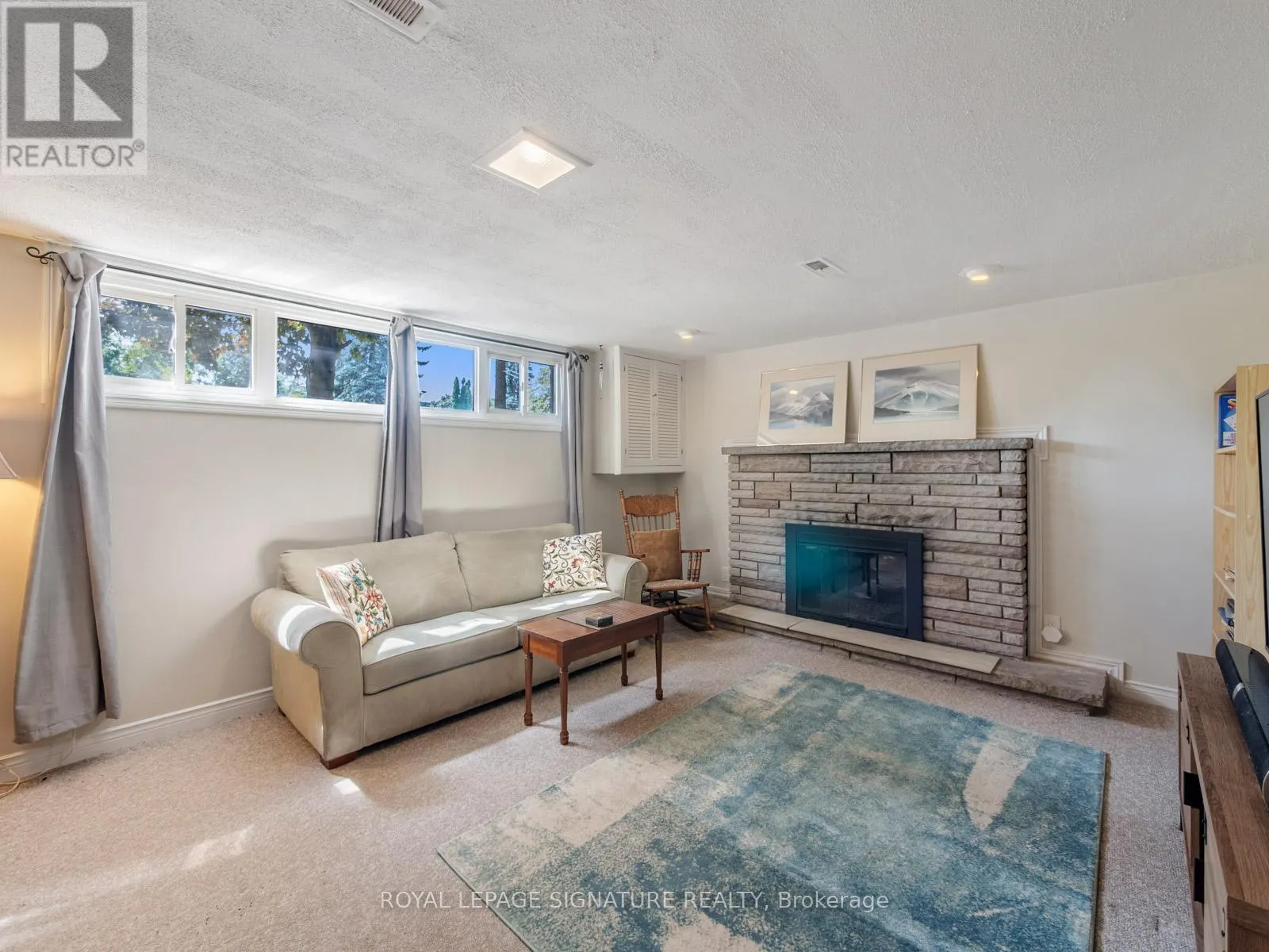 446 BERNHARD CRESCENT