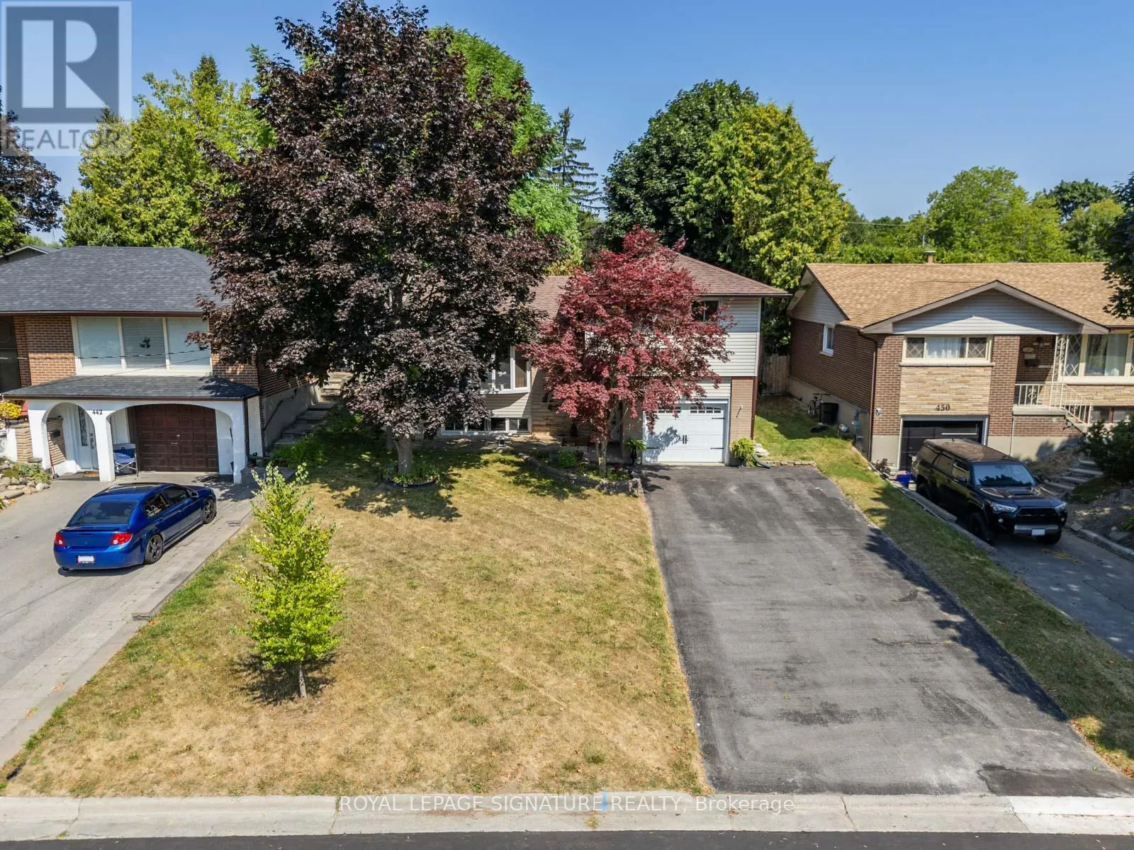 446 BERNHARD CRESCENT