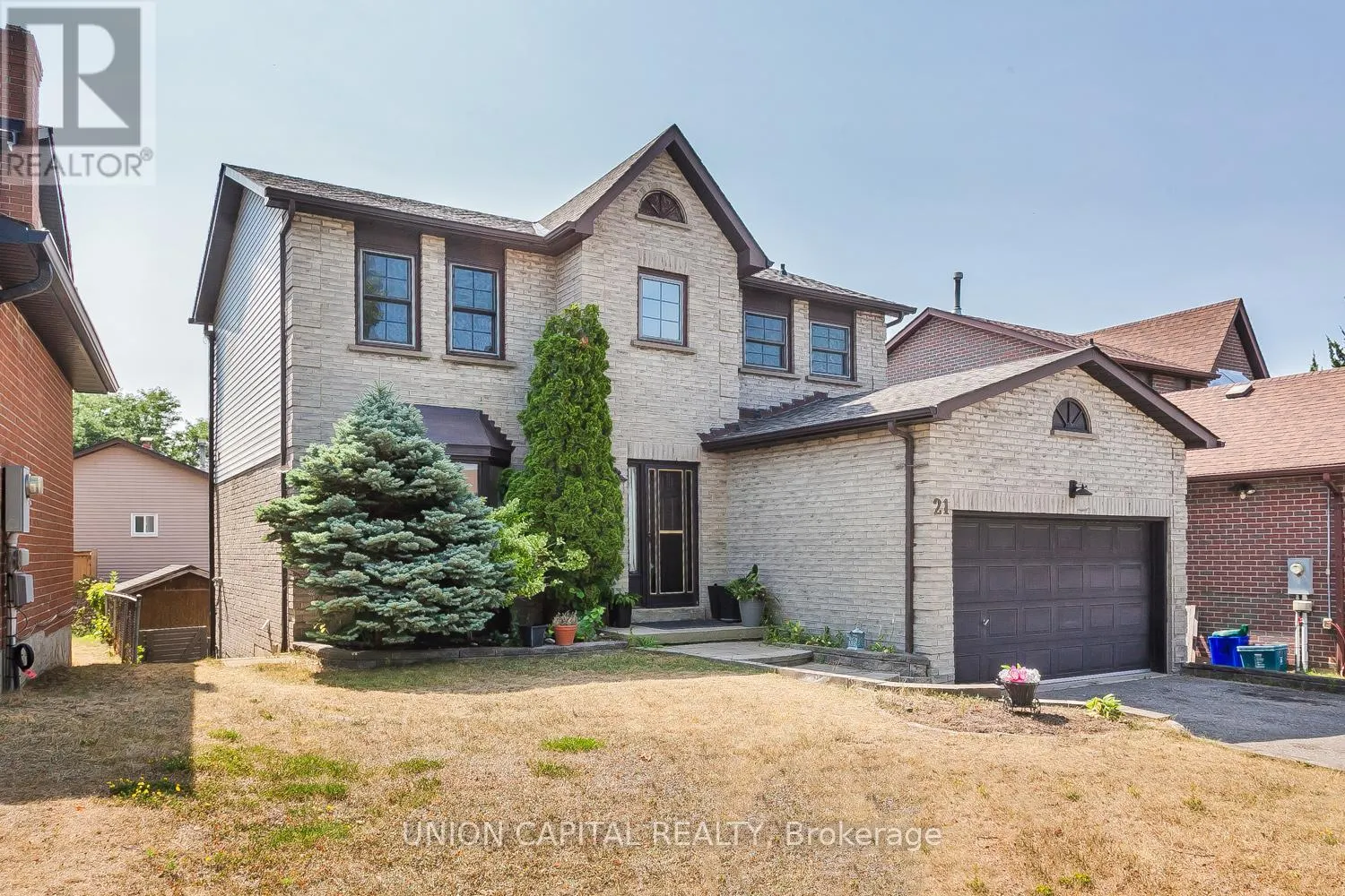 21 HORSESHOE DRIVE