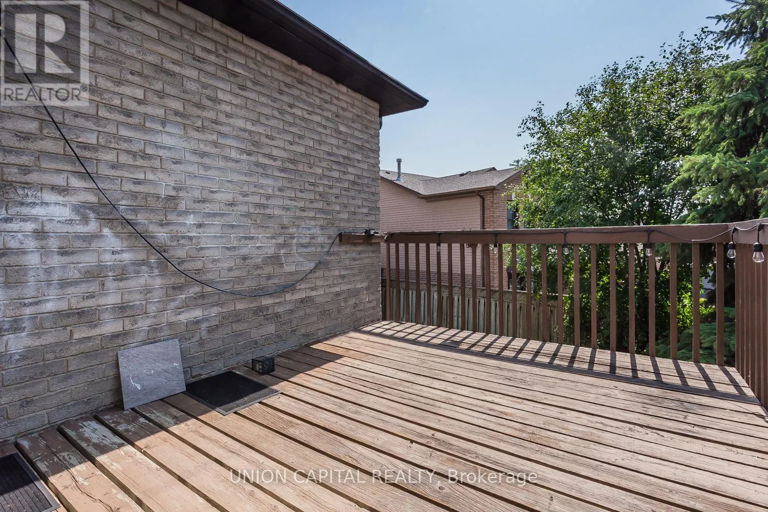 21 HORSESHOE DRIVE